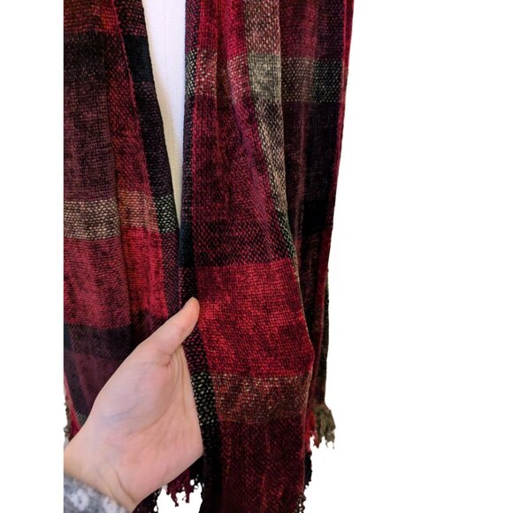 Vintage Chenille Plaid Scarf Red Black Fringe Trim Shawl Retro Preppy Cozy - Picture 4 of 7